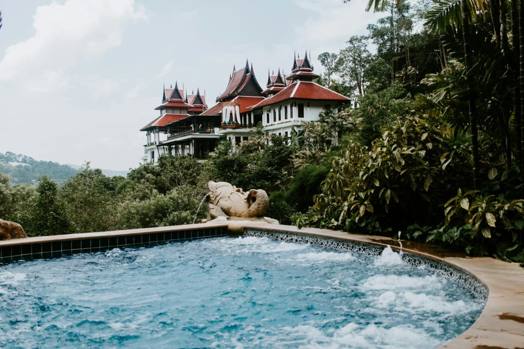 How Much is this Mansion Worth thumbnail